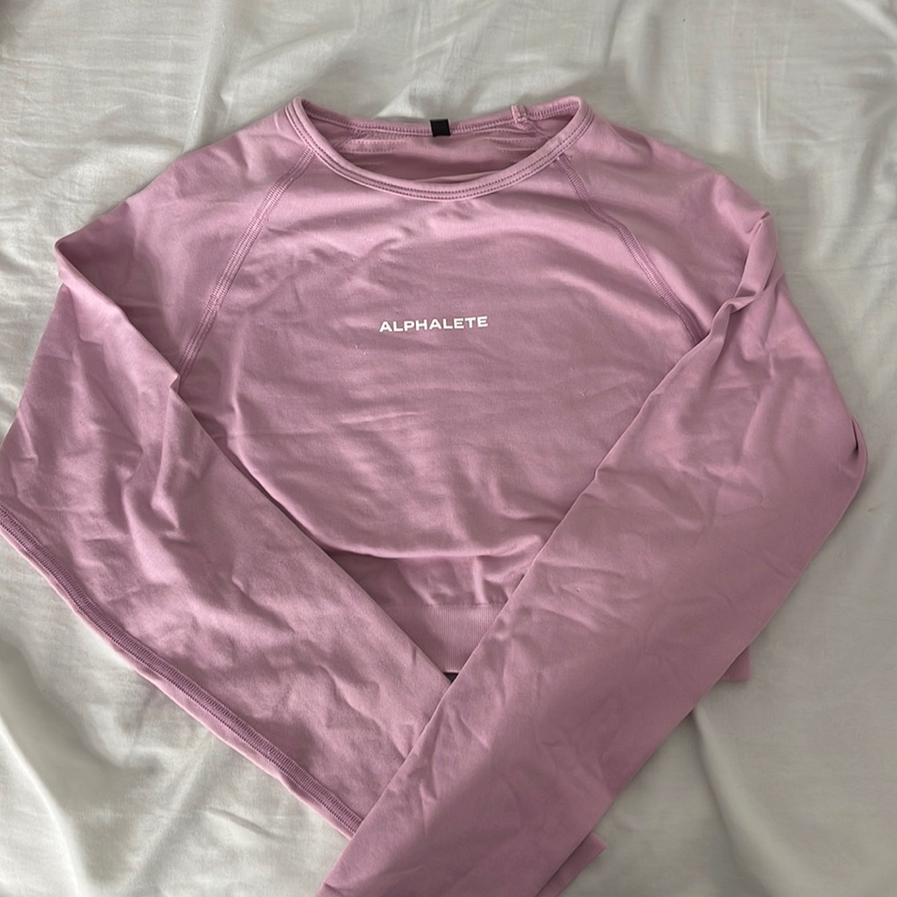Alphalete crop top